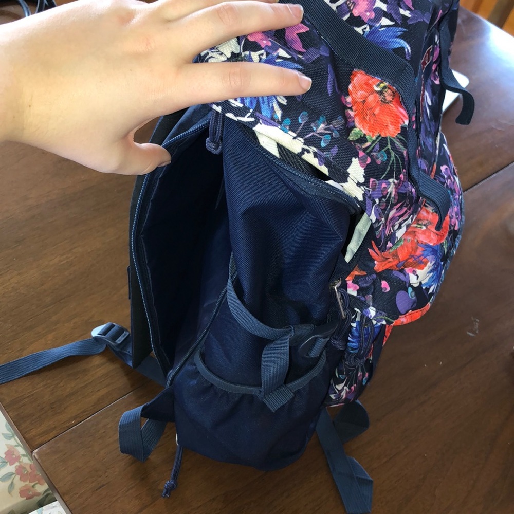 Backpack - Picture 5 of 5